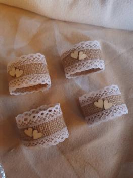 10 Servietten Ringe aus Jute mit Holzherzen